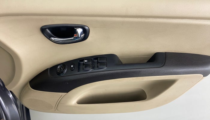 2011 Hyundai i10 MAGNA 1.2 KAPPA2, Petrol, Manual, 21,596 km, Driver Side Door Panels Control