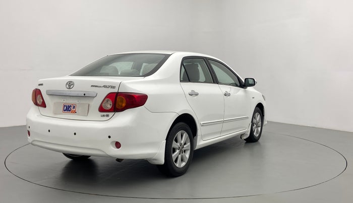 2011 Toyota Corolla Altis 1.8 G, Petrol, Manual, 1,75,128 km, Right Back Diagonal