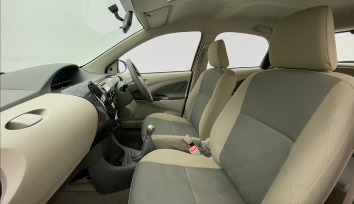 2016 Toyota Etios Liva V  LIMITED, Petrol, Manual, 39,921 km, Right Side Front Door Cabin