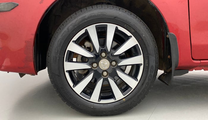 2016 Toyota Etios Liva V  LIMITED, Petrol, Manual, 39,921 km, Left Front Wheel