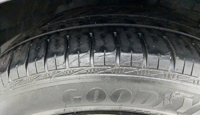 2019 Hyundai Grand i10 SPORTZ 1.2 KAPPA VTVT, Petrol, Manual, 69,796 km, Right Front Tyre Tread