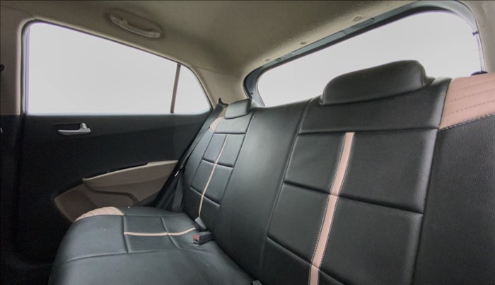2019 Hyundai Grand i10 SPORTZ 1.2 KAPPA VTVT, Petrol, Manual, 69,796 km, Right Side Rear Door Cabin