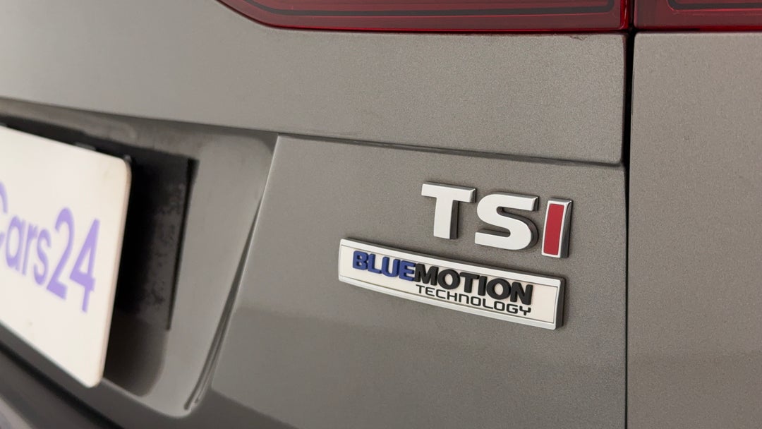 2015 Volkswagen Golf 90 Tsi Comfortline, Automatic, 82224 km, Badge (Boot Right Side)