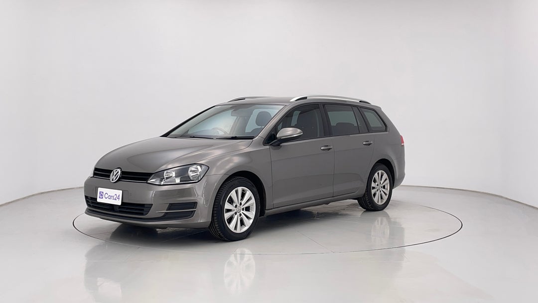 2015 Volkswagen Golf 90 Tsi Comfortline, Automatic, 82224 km, Left Front Diagonal (45- Degree) View