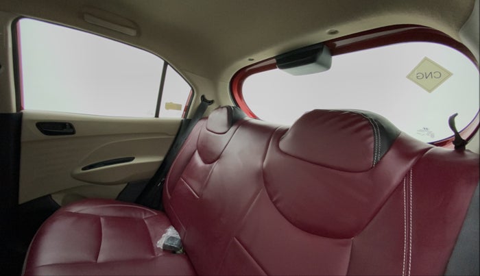 2020 Hyundai NEW SANTRO MAGNA EXECUTIVE CNG, CNG, Manual, 32,807 km, Right Side Rear Door Cabin