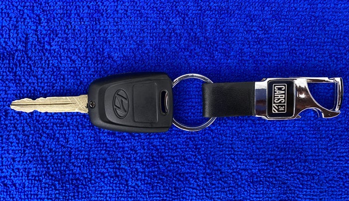 2017 Hyundai Grand i10 MAGNA 1.2 KAPPA VTVT, Petrol, Manual, 33,005 km, Key Close Up