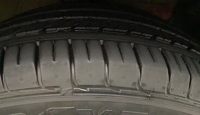 2017 Hyundai Creta E PLUS 1.6 PETROL, Petrol, Manual, 89,434 km, Left Rear Tyre Tread