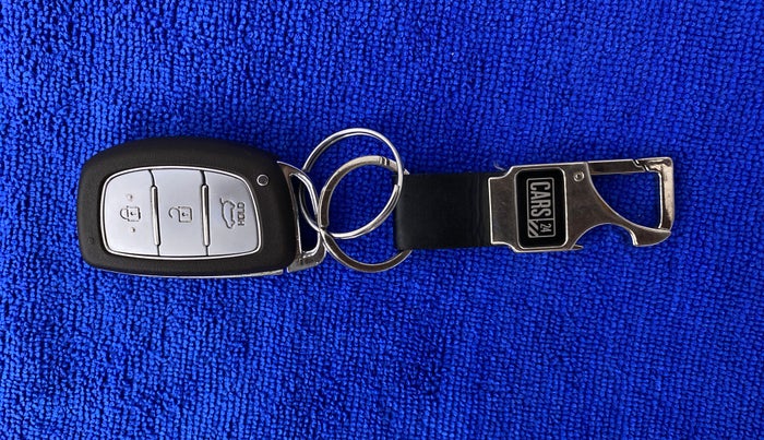 2017 Hyundai Elite i20 ASTA 1.2 (O), Petrol, Manual, 46,483 km, Key Close Up