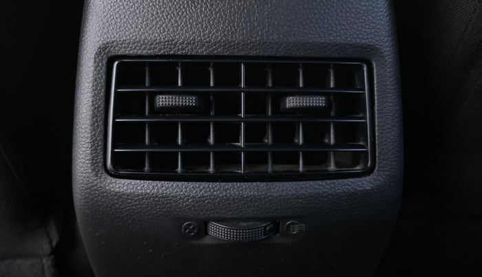 2017 Hyundai Elite i20 ASTA 1.2 (O), Petrol, Manual, 46,483 km, Rear AC Vents