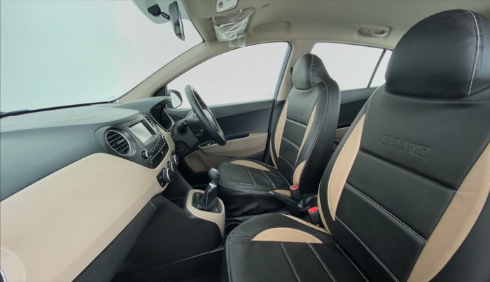 2017 Hyundai Grand i10 SPORTZ 1.2 KAPPA VTVT, Petrol, Manual, 7,293 km, Right Side Front Door Cabin