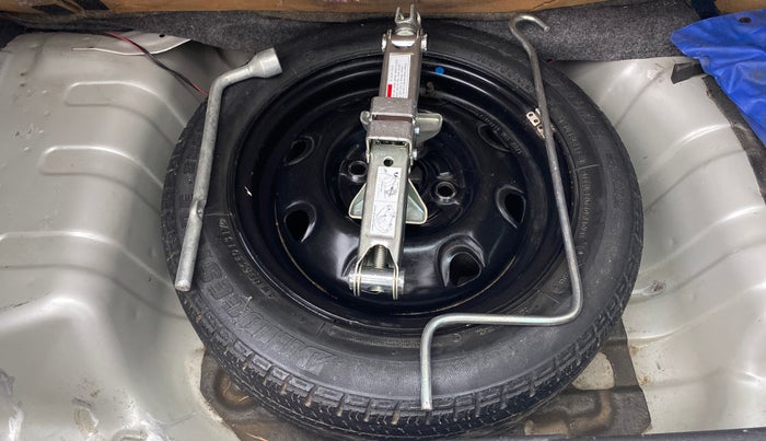 2017 Maruti Alto K10 VXI P, Petrol, Manual, 6,89,380 km, Spare Tyre