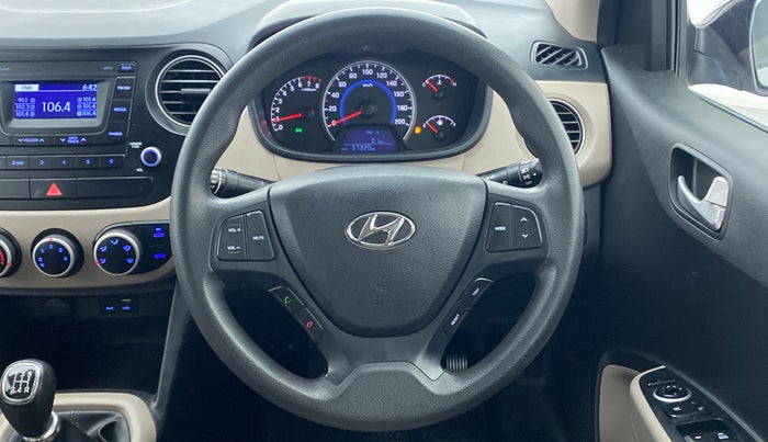 2016 Hyundai Grand i10 SPORTZ 1.2 KAPPA VTVT, Petrol, Manual, 37,442 km, Steering Wheel Close Up