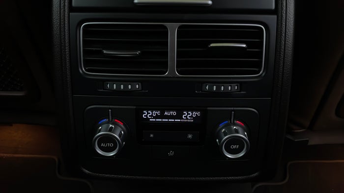 VOLKSWAGEN TOUAREG-Rear AC Vents