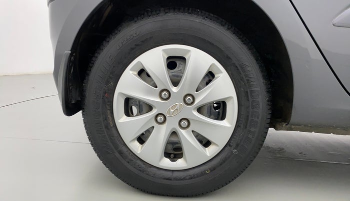 2010 Hyundai i10 ASTA 1.2 WITH SUNROOF, Petrol, Manual, 15,974 km, Right Rear Wheel
