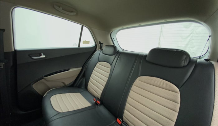 2019 Hyundai Grand i10 SPORTZ 1.2 KAPPA VTVT, Petrol, Manual, 13,477 km, Right Side Rear Door Cabin