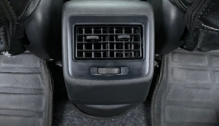 2019 Hyundai Grand i10 SPORTZ 1.2 KAPPA VTVT, Petrol, Manual, 13,477 km, Rear AC Vents
