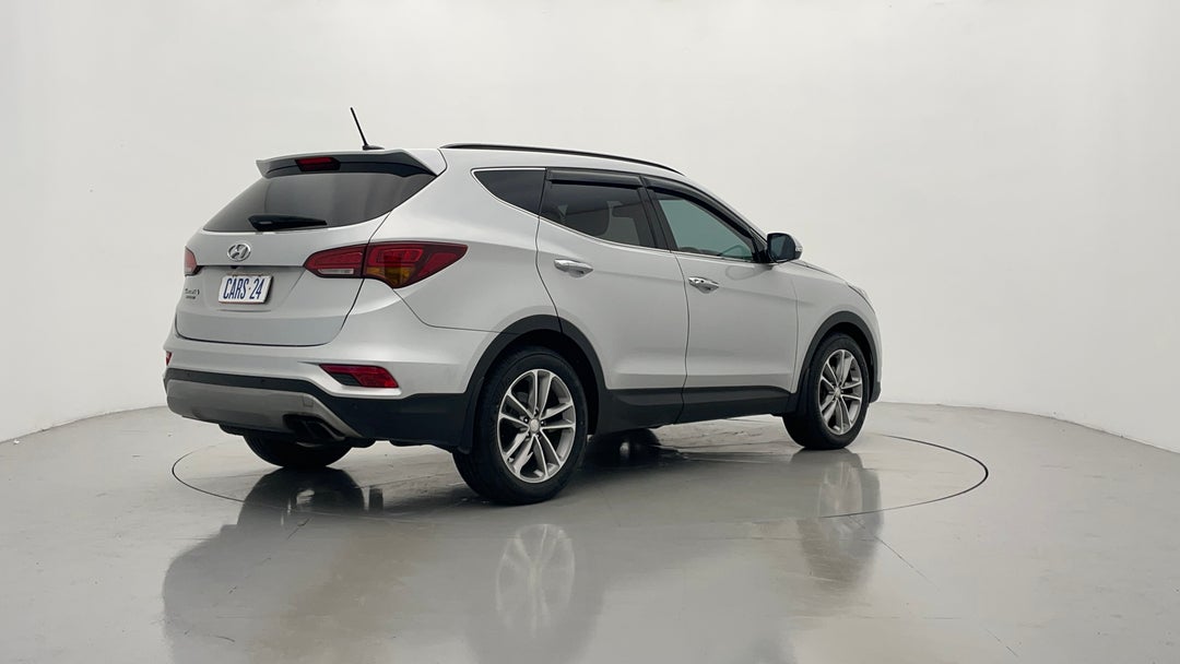 2015 Hyundai Santa Fe Highlander Crdi (4x4), Automatic, 151385 km, Right Back Diagonal (45- Degree) View