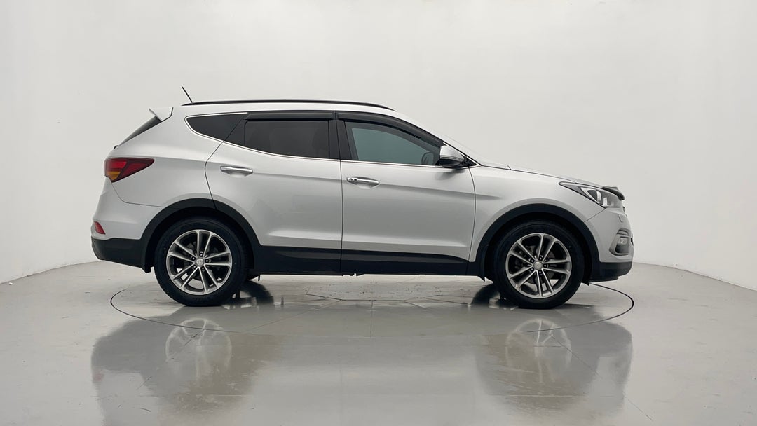 2015 Hyundai Santa Fe Highlander Crdi (4x4), Automatic, 151385 km, Right Side View