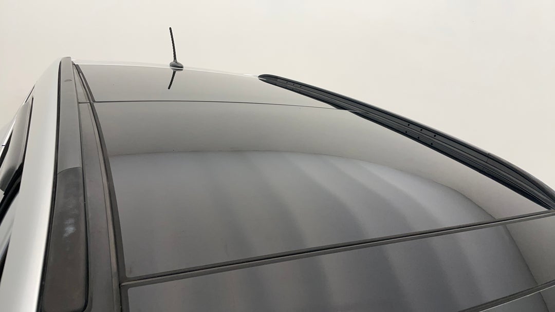 2015 Hyundai Santa Fe Highlander Crdi (4x4), Automatic, 151385 km, Roof/Sunroof View