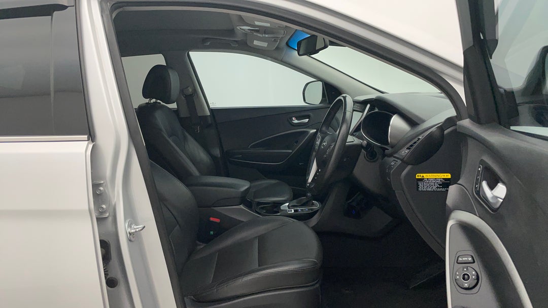 2015 Hyundai Santa Fe Highlander Crdi (4x4), Automatic, 151385 km, Right Side Front Door Cabin View