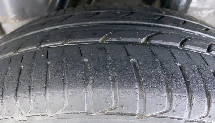 2018 Honda City V MT PETROL, Petrol, Manual, 32,413 km, Left Rear Tyre Tread