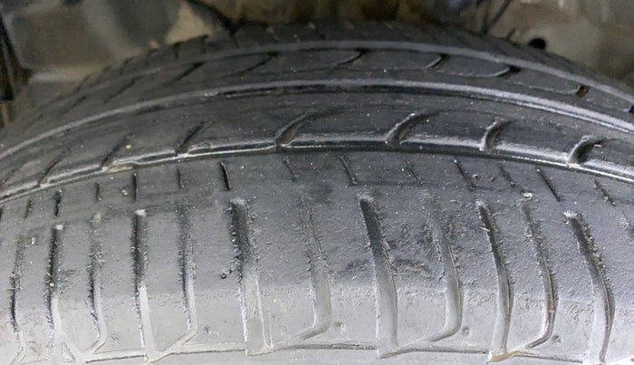 2018 Honda City V MT PETROL, Petrol, Manual, 32,413 km, Left Front Tyre Tread