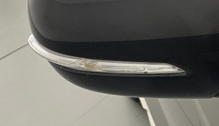 2021 Maruti XL6 ZETA SHVS, Petrol, Manual, 7,225 km, Right rear-view mirror - Indicator light has minor damage