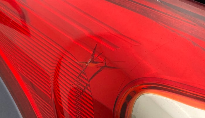 2017 Hyundai Grand i10 Sportz(O) 1.2 MT, Petrol, Manual, 35,912 km, Left tail light - Minor damage