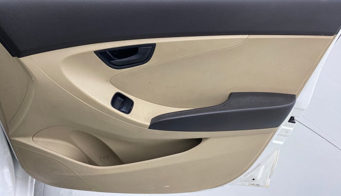 2014 Hyundai Eon ERA PLUS, Petrol, Manual, 78,997 km, Driver Side Door Panels Control