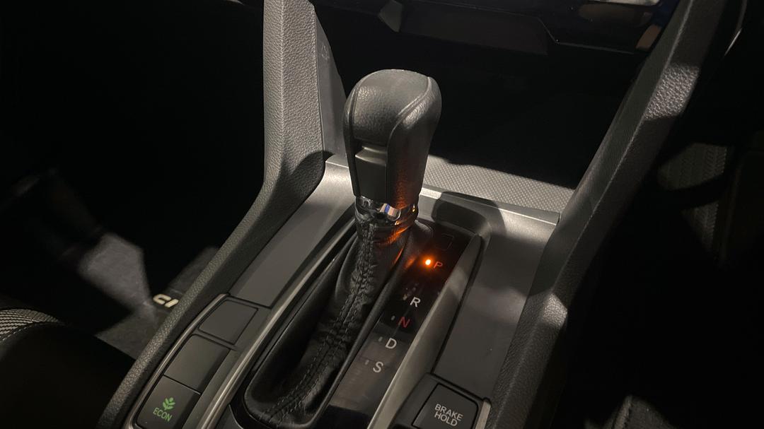 2019 Honda Civic Vti-l, Automatic, 59901 km, Gear Lever 