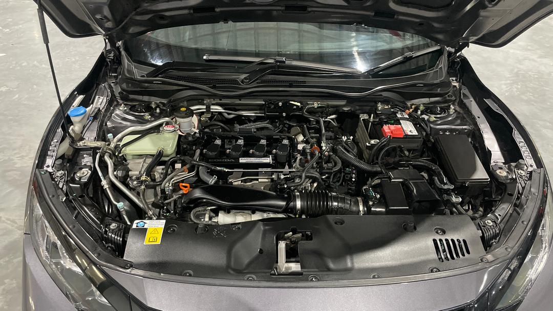 2019 Honda Civic Vti-l, Automatic, 59901 km, Open Bonnet (Engine)