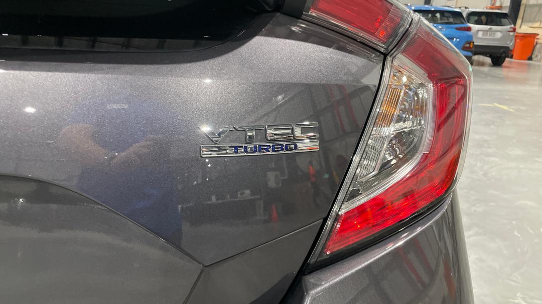 2019 Honda Civic Vti-l, Automatic, 59901 km, Badge (Boot Right Side)