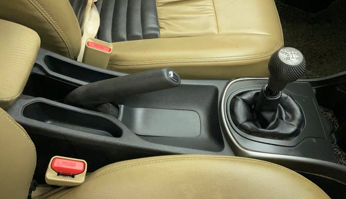 2015 Honda City 1.5L I-VTEC V MT, Petrol, Manual, 21,976 km, Gear Lever