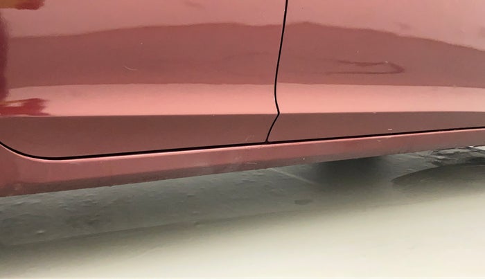 2015 Honda City 1.5L I-VTEC V MT, Petrol, Manual, 21,760 km, Right running board - Slightly dented