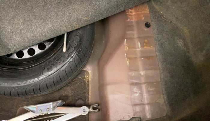 2015 Honda City 1.5L I-VTEC V MT, Petrol, Manual, 21,976 km, Boot floor - Slight discoloration
