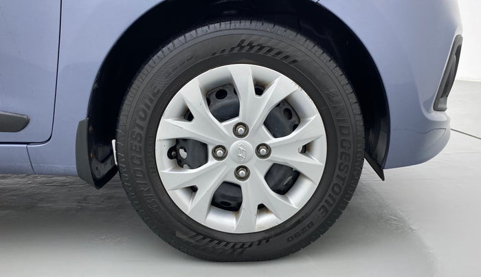 2013 Hyundai Grand i10 SPORTZ 1.2 KAPPA VTVT, Petrol, Manual, 85,892 km, Right Front Wheel