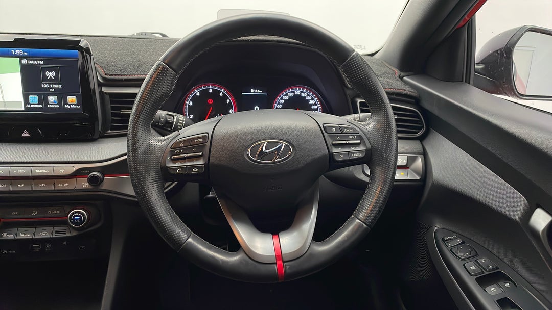 2019 Hyundai Veloster Turbo Premium, Manual, 19367 km, Steering Wheel Close-up