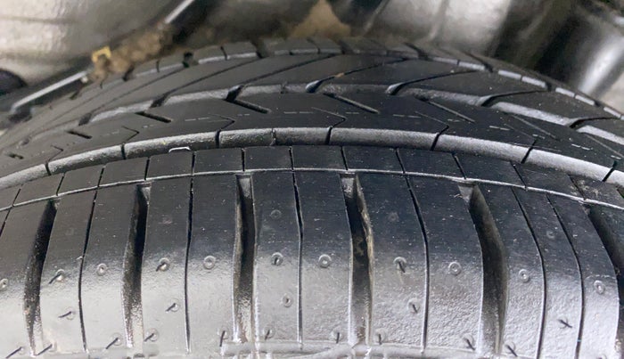 2014 Honda Amaze 1.2 SX MT I VTEC, Petrol, Manual, 45,615 km, Left Rear Tyre Tread
