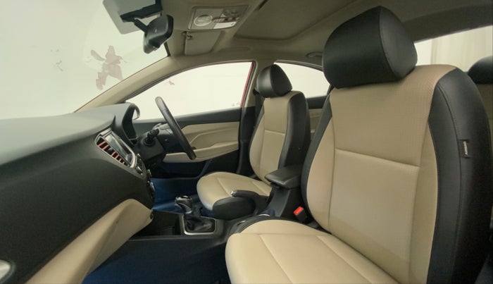 2018 Hyundai Verna 1.6 VTVT SX (O) AT, Petrol, Automatic, 63,886 km, Right Side Front Door Cabin