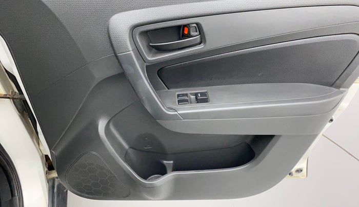 2016 Maruti Vitara Brezza LDI (O), Diesel, Manual, 74,792 km, Driver Side Door Panels Control