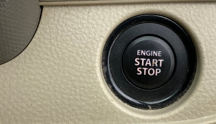 2017 Maruti Ertiga ZDI PLUS SHVS, Diesel, Manual, 67,211 km, Keyless Start/ Stop Button