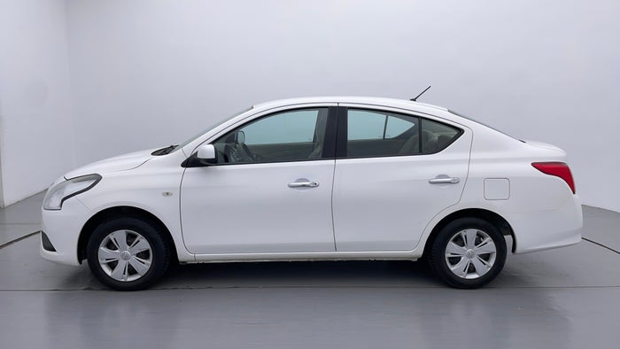 NISSAN SUNNY-Left Side View