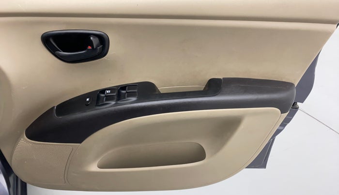 2015 Hyundai i10 MAGNA 1.1 IRDE2, Petrol, Manual, 37,088 km, Driver Side Door Panels Control
