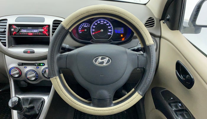 2015 Hyundai i10 MAGNA 1.1 IRDE2, Petrol, Manual, 37,088 km, Steering Wheel Close Up