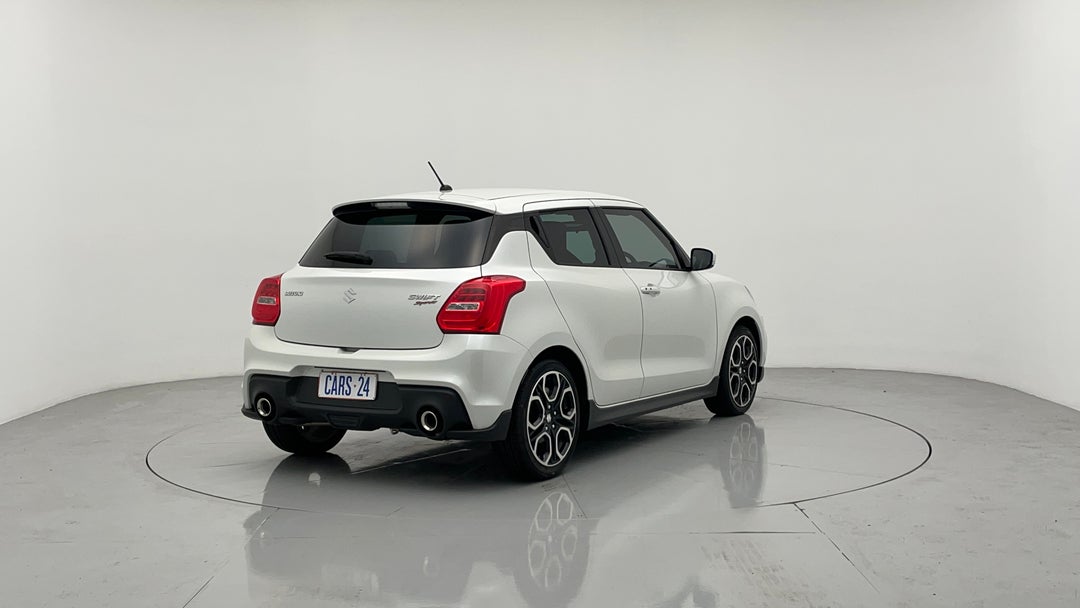 Right Back Diagonal (45- Degree) View