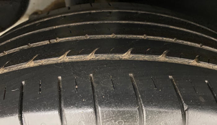 2019 Hyundai Creta 1.6 E PLUS CRDI, Diesel, Manual, 35,107 km, Right Rear Tyre Tread