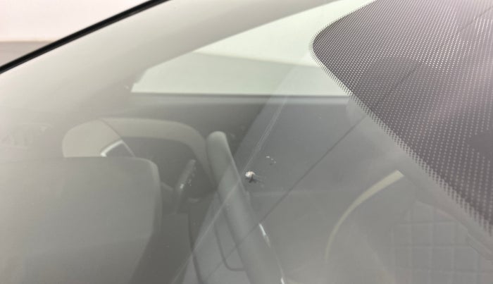 2019 Hyundai Creta 1.6 E PLUS CRDI, Diesel, Manual, 35,107 km, Front windshield - Minor spot on windshield