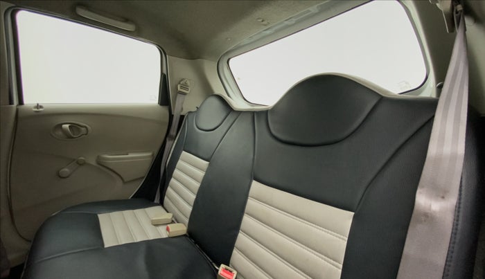 2016 Datsun Go T, Petrol, Manual, 76,598 km, Right Side Rear Door Cabin
