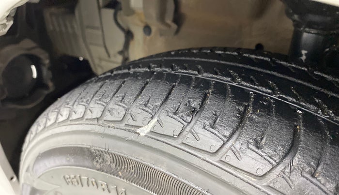 2018 Maruti Celerio ZXI AMT (O), Petrol, Automatic, 40,238 km, Left front tyre - Minor crack
