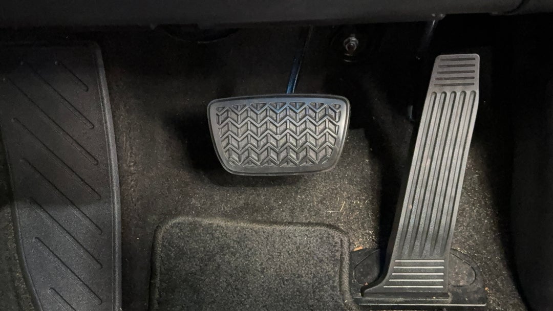 Pedals and Footmat